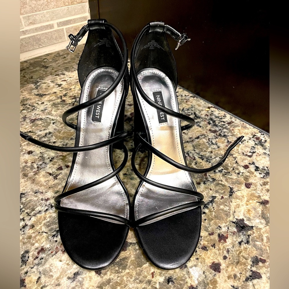 Sandals/heels